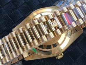 Rolex Day-Date Full Gold Iced Numerals - Luxury dripstores