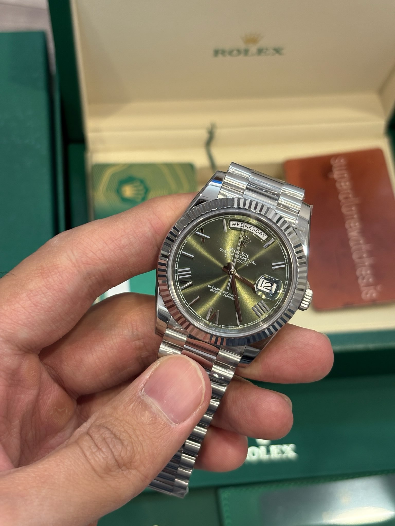 Swiss 1:1 Replica Rolex Day-Date 40 White Gold Olive Green Dial Ref.228239