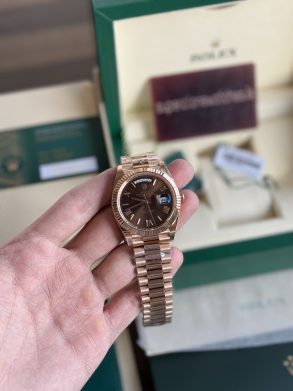 Rolex Day-Date Rose Gold Chocolate Dial 40 mm Clone