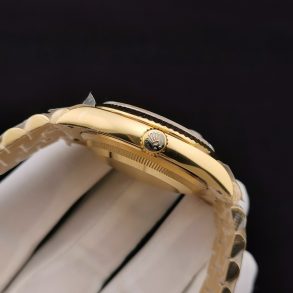 Rolex Day-Date 36 Yellow Gold Champagne Dial 3255 movement