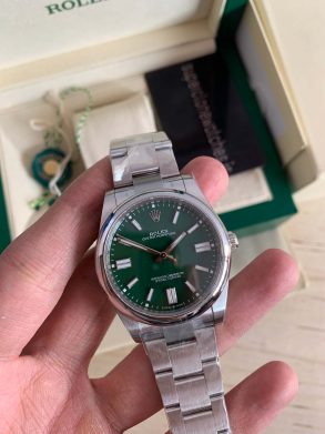 Fake Rolex Oyster Perpetual Green Dial 41mm 3230 Movement