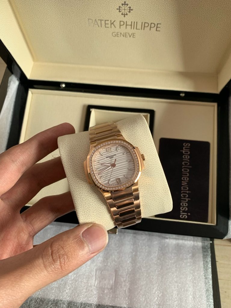 Ladies Patek Philippe Nautilus 7118/1200R Rose Gold Silver Dial