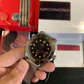 Omega Seamaster 300M Titanium James Bond 007 Super Clone