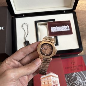 Patek Philippe Nautilus 5711 Rose Gold Chocolate