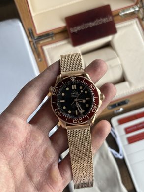 Hyper Fake Omega Seamaster 300 James Bond Bronze Gold