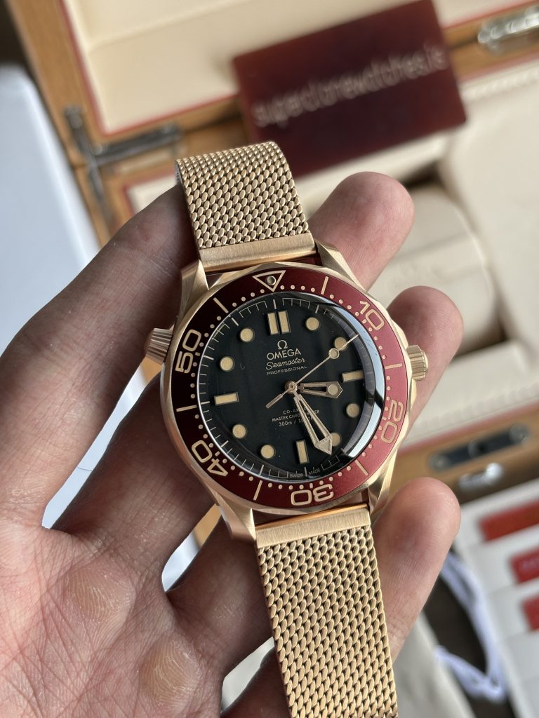 Hyper Fake Omega Seamaster 300 James Bond Bronze Gold
